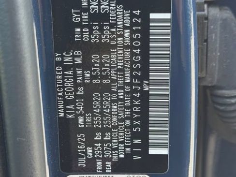 Used 2025 Kia Sorento SX FWD image 44