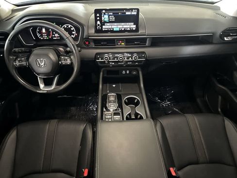 Used 2025 Honda Pilot Touring image 23