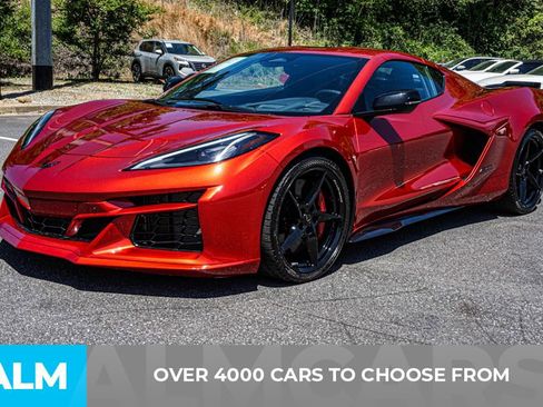 Used 2025 Chevrolet Corvette E-Ray AWD/4WD image 3