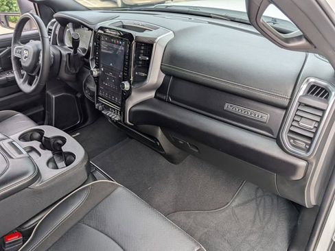 Used 2025 RAM 3500 Laramie AWD/4WD image 26