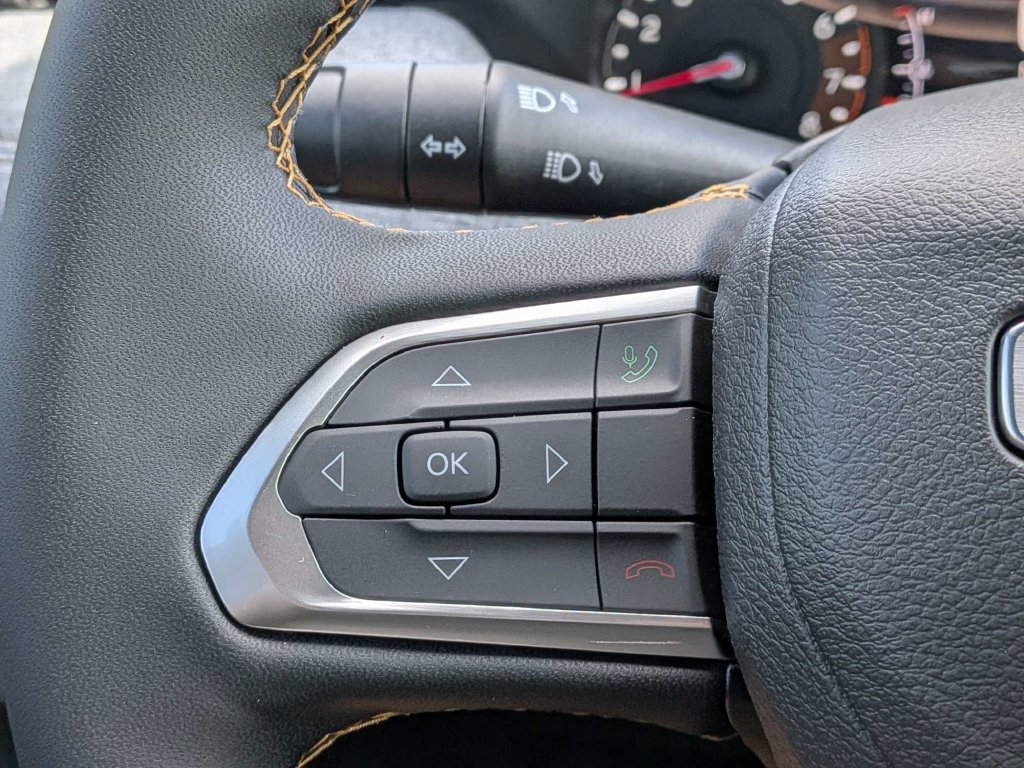 New 2026 Jeep Compass Latitude AWD/4WD image 22