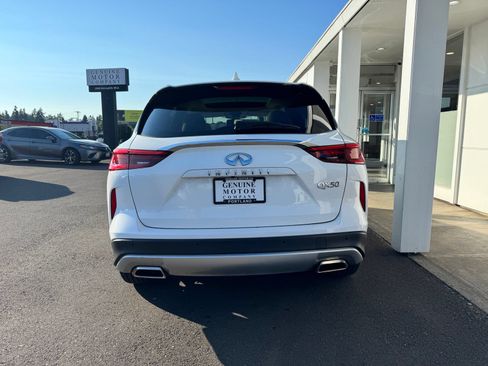 Used 2021 INFINITI QX50 Luxe FWD image 4