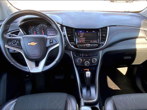 Certified 2022 Chevrolet Trax LT w/ Sport Edition image 26