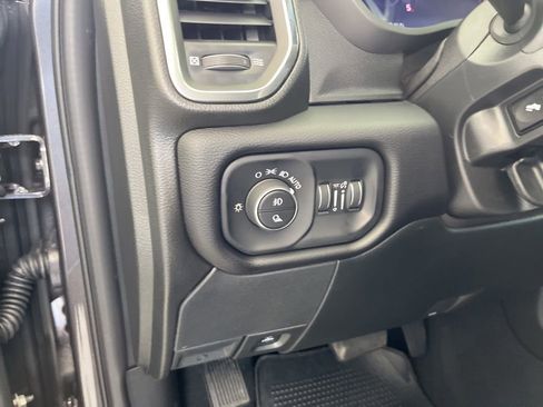 New 2024 RAM 2500 Laramie w/ Night Edition image 39