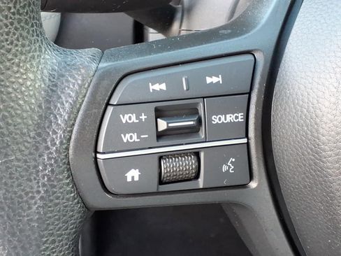 Used 2024 Honda HR-V LX image 17