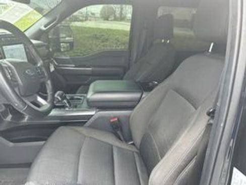 Used 2022 Ford F150 XLT w/ Equipment Group 302A High image 9