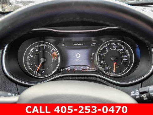 Used 2020 Jeep Cherokee Limited FWD image 58