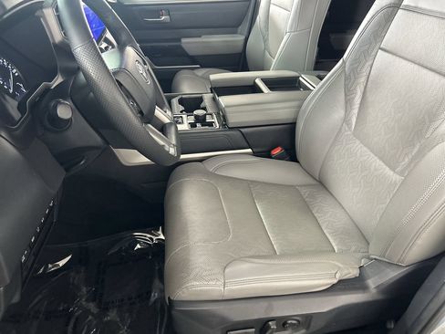 Used 2022 Toyota Tundra Limited w/ TRD Off-Road Package AWD/4WD image 20