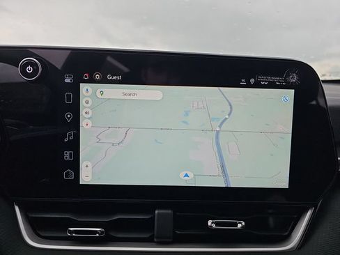 New 2026 Chevrolet Equinox LT w/ Safety and Technology Package AWD/4WD image 14