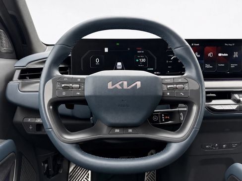 Used 2024 Kia EV9 GT-Line AWD/4WD image 40