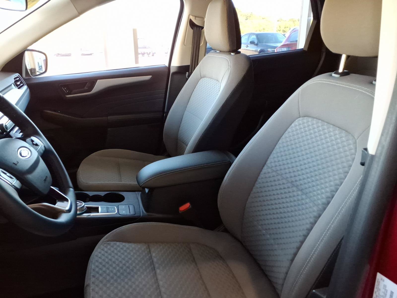 Used 2022 Ford Escape SE w/ Convenience Package AWD/4WD image 11