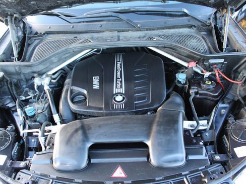 Used 2014 BMW X5 xDrive35d image 17