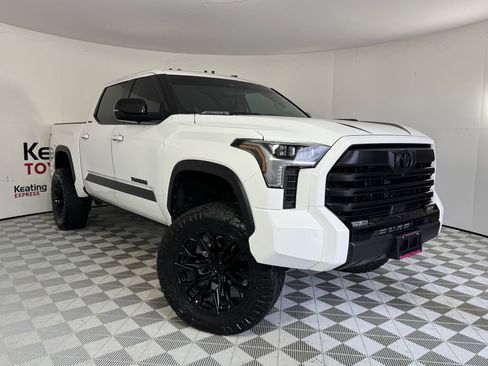 Used 2024 Toyota Tundra Limited AWD/4WD image 3