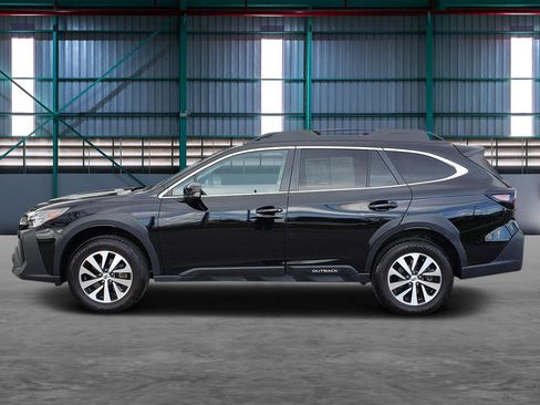 Used 2024 Subaru Outback Premium image 2