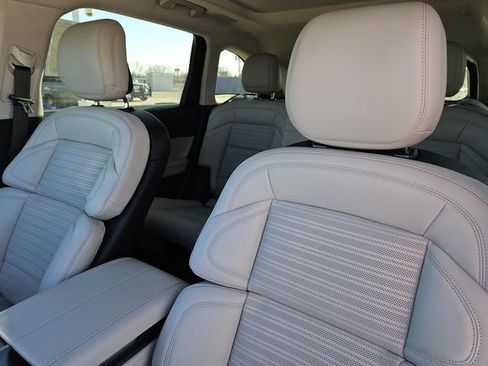 New 2026 Lincoln Nautilus Reserve image 19