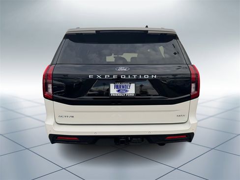 New 2025 Ford Expedition Max Active image 4