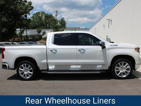 Certified 2024 Chevrolet Silverado 1500 High Country w/ High Country Premium Package AWD/4WD image 36