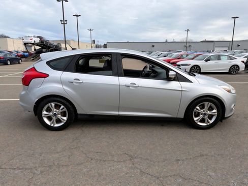 Used 2014 Ford Focus SE image 4