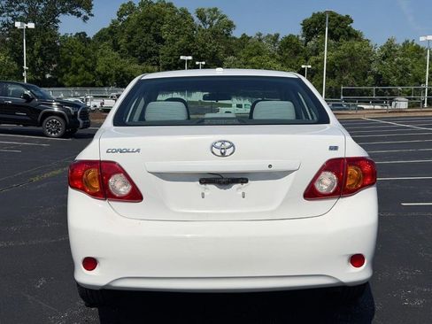 Used 2010 Toyota Corolla LE FWD image 6
