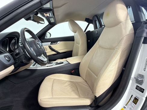 Used 2014 BMW Z4 sDrive28i image 5