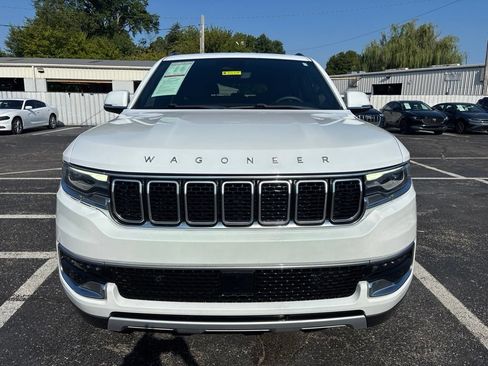 Used 2022 Jeep Wagoneer Series II AWD/4WD image 2