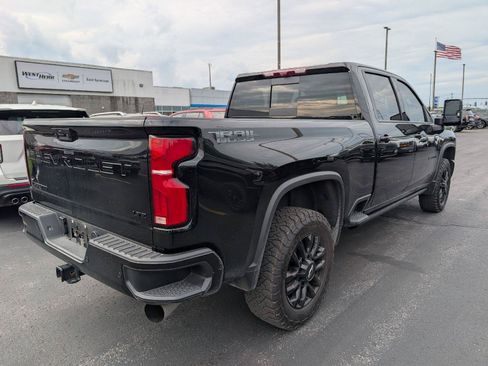 Used 2025 Chevrolet Silverado 2500 LTZ w/ Trail Boss Package AWD/4WD image 8