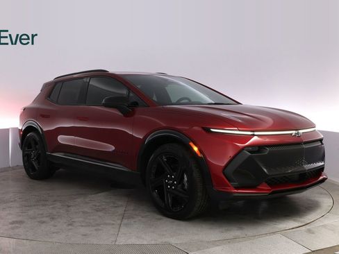 Used 2024 Chevrolet Equinox EV RS image 13