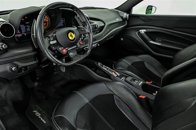 Used 2022 Ferrari F8 Tributo RWD image 32