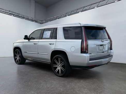 Used 2019 Cadillac Escalade Premium Luxury w/ LPO, Radiant Package image 5