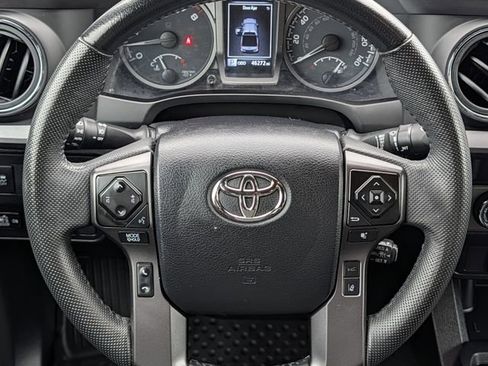 Certified 2023 Toyota Tacoma TRD Off-Road AWD/4WD image 13