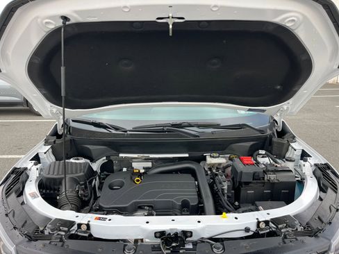 Used 2025 Chevrolet Equinox LT image 31