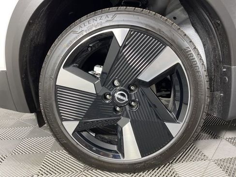 New 2026 Nissan Kicks SR w/ SR Premium Package image 12