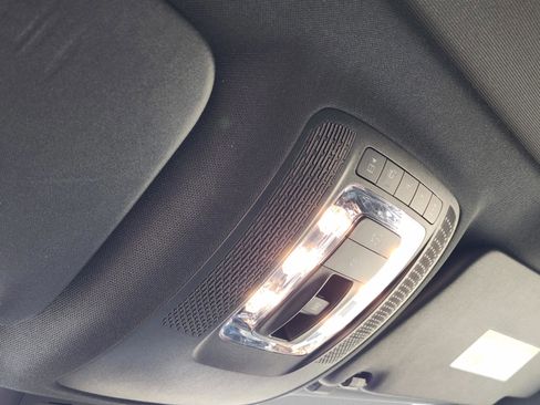 Used 2022 Mercedes-Benz GLE 350 GLE 350 w/ AMG Line Exterior image 24