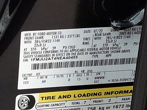 Used 2022 Ford Expedition Limited image 27