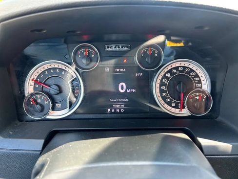 Used 2017 RAM 1500 Laramie RWD image 17