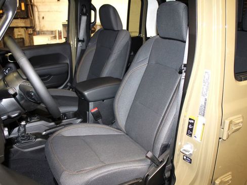 New 2026 Jeep Gladiator Sport image 22