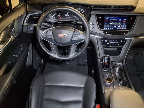 Certified 2024 Cadillac XT5 Premium Luxury AWD/4WD image 16