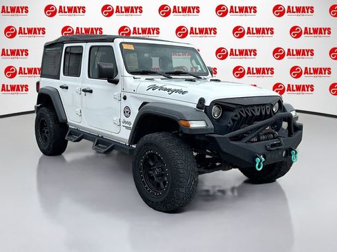Used 2018 Jeep Wrangler Unlimited Sport S image 3