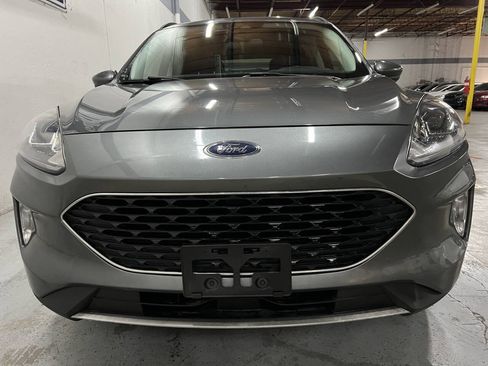 Used 2022 Ford Escape SEL w/ Technology Package FWD image 3
