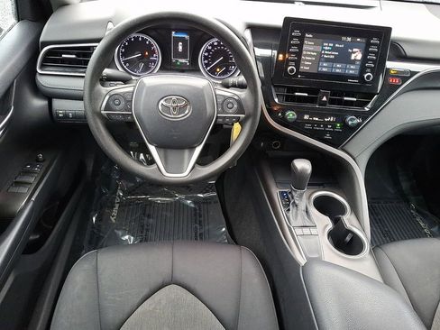Used 2022 Toyota Camry LE image 11