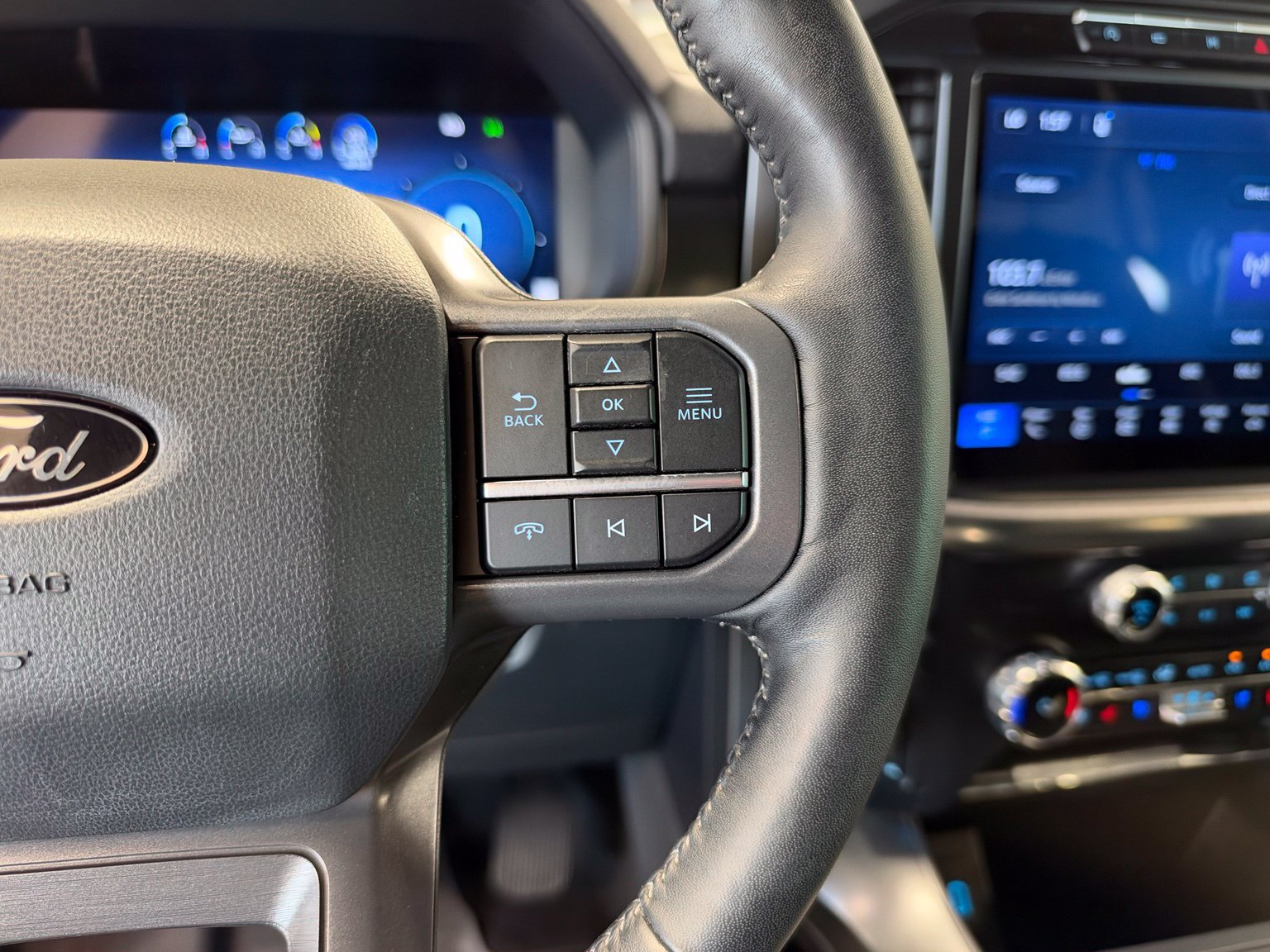 Used 2024 Ford F150 Lariat w/ FX4 Off-Road Package AWD/4WD image 20