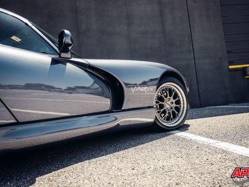 Used 2000 Dodge Viper GTS RWD image 32