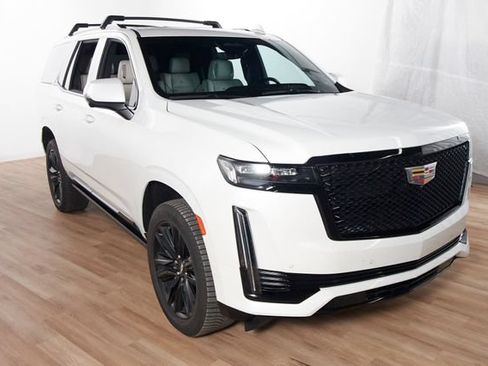 Used 2022 Cadillac Escalade Sport w/ Touring Package AWD/4WD image 3