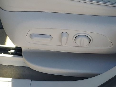 Used 2021 GMC Acadia Denali w/ Denali Technology Package image 29