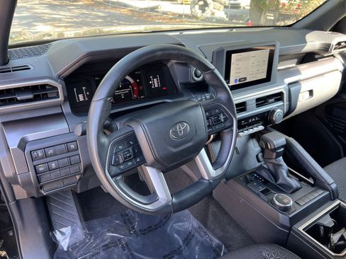 Used 2025 Toyota 4Runner SR5 image 29