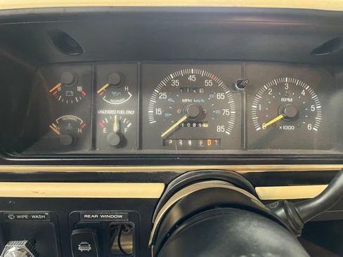 Used 1989 Ford Bronco Custom image 30