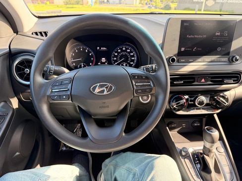 Used 2023 Hyundai Kona SEL FWD image 17