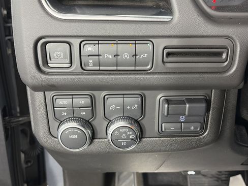 Certified 2022 GMC Yukon XL SLE w/ Max Trailering Package image 26