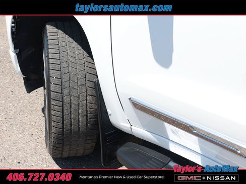Used 2022 Chevrolet Silverado 1500 High Country w/ High Country Premium Package AWD/4WD image 48