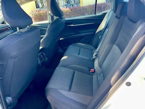 Used 2025 Toyota Camry LE image 11